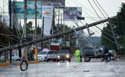 Chubasco en Guanajuato inunda agencia automotriz