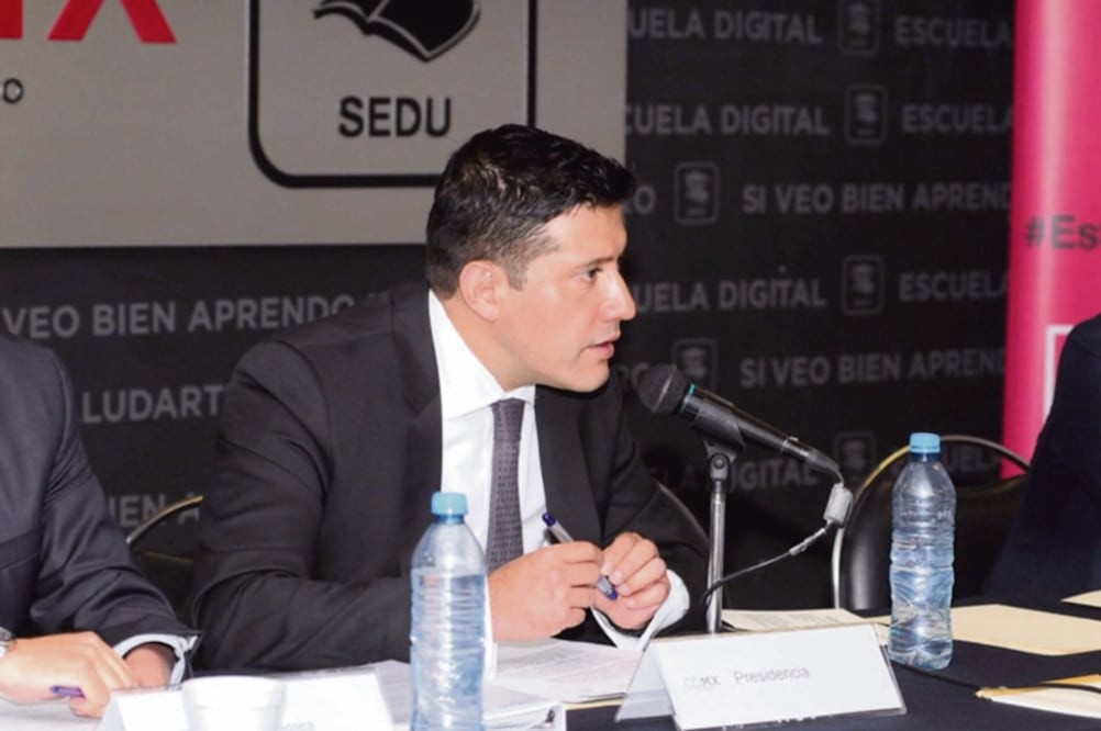 Destino de recursos. Mauricio Rodríguez, secretario de Educación local, precisó que los recursos estaban destinados a kits de seguridad, no para atender la rehabilitación de escuelas (ARCHIVO EL UNIVERSAL)