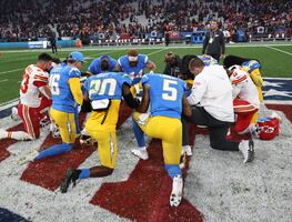 Los Angeles Chargers dominan a los Kansas City Chiefs; Brasil se enciende con la NFL y Karol G