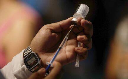 Vacunas contra Covid ofrecen 5 veces más protección que inmunidad natural: estudio