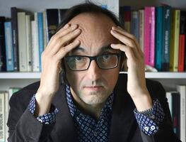 ¿Quién hay ahí dentro cuando tu padre ya no te reconoce?, la pregunta que detonó "Madre de corazón atómico"