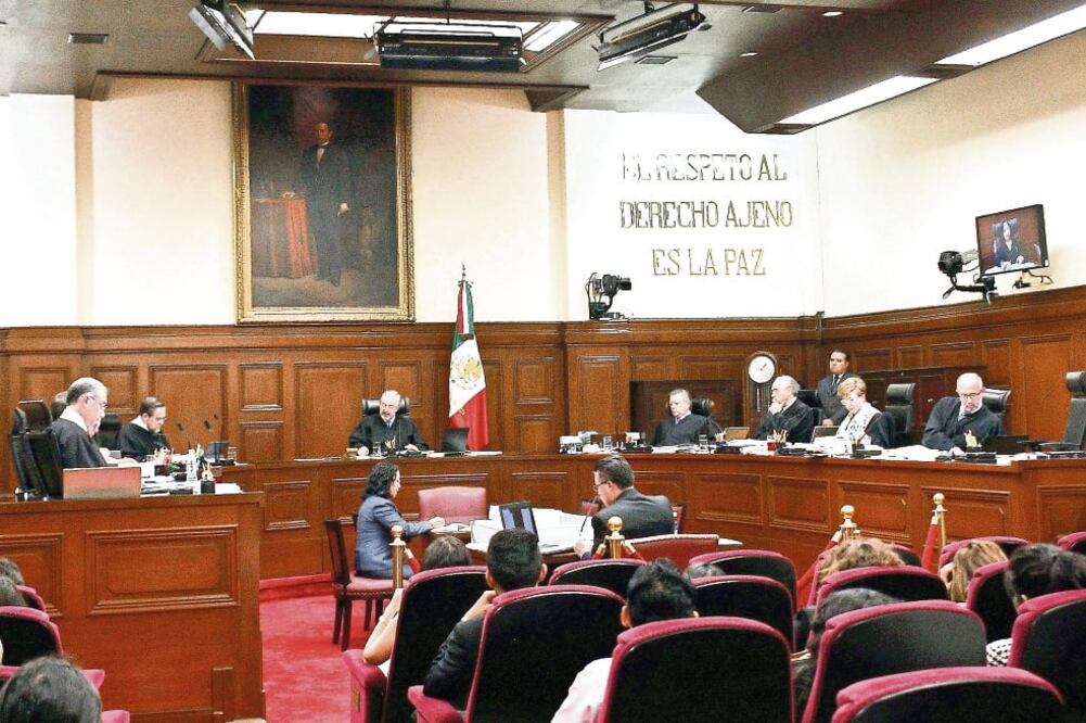 La Corte resolvió que la controversia impulsada por ediles de Jalisco contra la regionalización de los precios de las gasolinas era “notoriamente improcedente” (ARCHIVO EL UNIVERSAL)