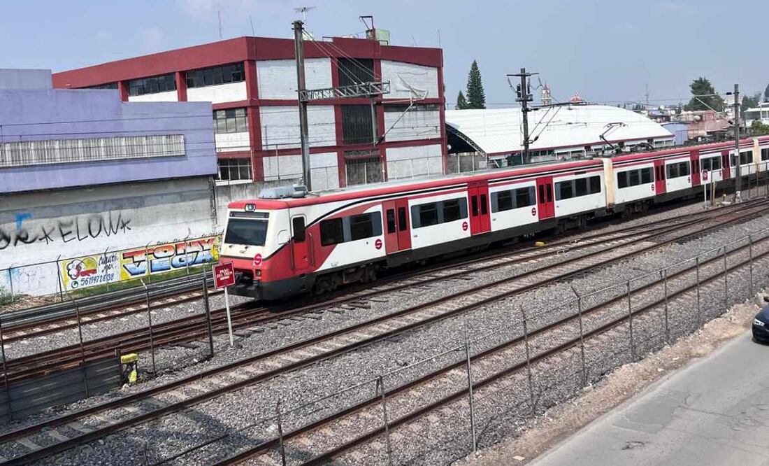El sábado 1 y domingo 2 de noviembre, el Tren Suburbano tendrá variaciones en la frecuencia del paso de los trenes.
Foto: Arturo Contreras.
