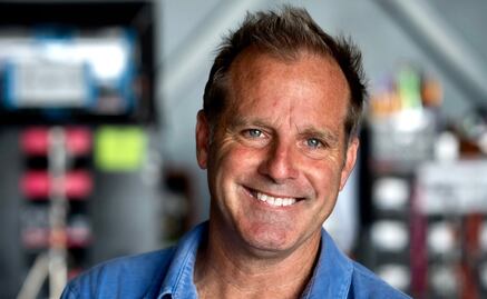 Esposa de Bradley Thomas, productor de "Killers of the Flower Moon", fallece tras saltar desde un hotel, reportan