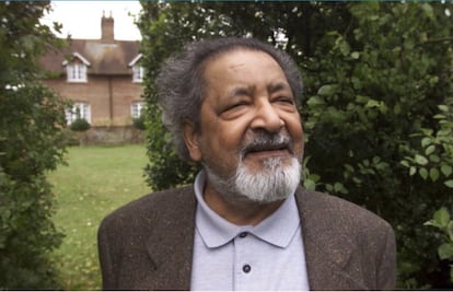 Muere el escritor ganador del Nobel V.S. Naipaul
