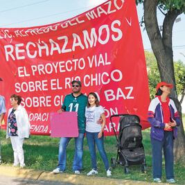 Cadena humana, contra vía elevada