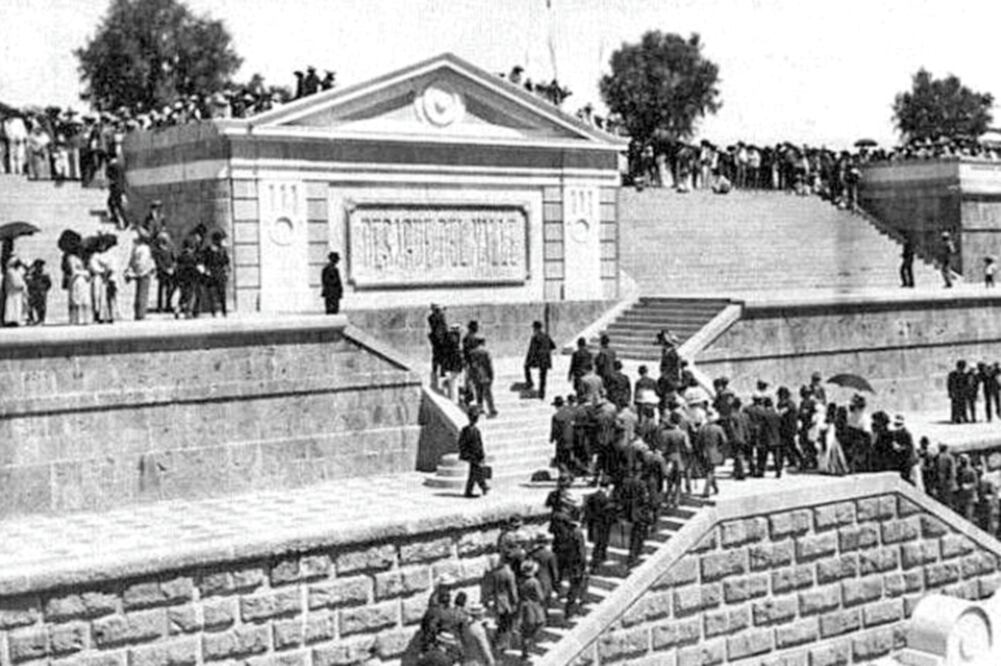 Inauguración de esta obra el 17 de marzo de 1900 (ESPECIAL)