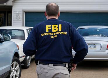 FBI arresta a contratista acusado de extraer información confidencial