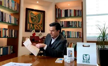 “Una minoría”, los que buscan vacunarse contra Covid mediante influencias: IMSS