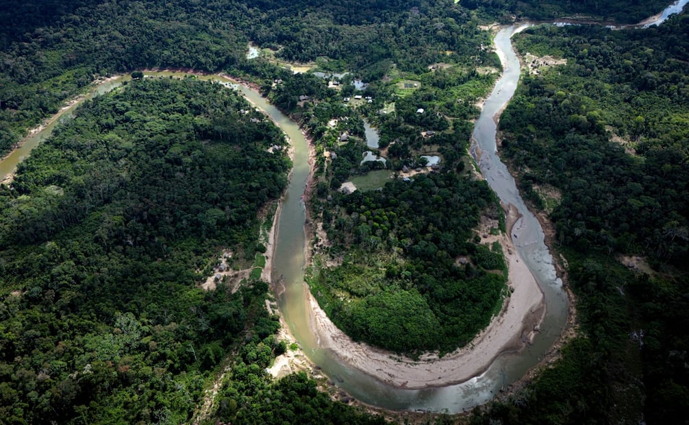 El territorio de los ashaninka se ubica a lo largo del sinuoso río Amonia, en el estado de Acre, Brasil. Foto: AP