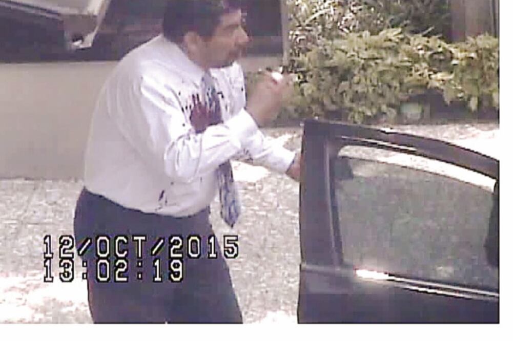 La insistencia del conductor identificado como Alberto García en rebasarla con su auto despertó sospechas en la joven, declaró (TOMADA DE VIDEO)