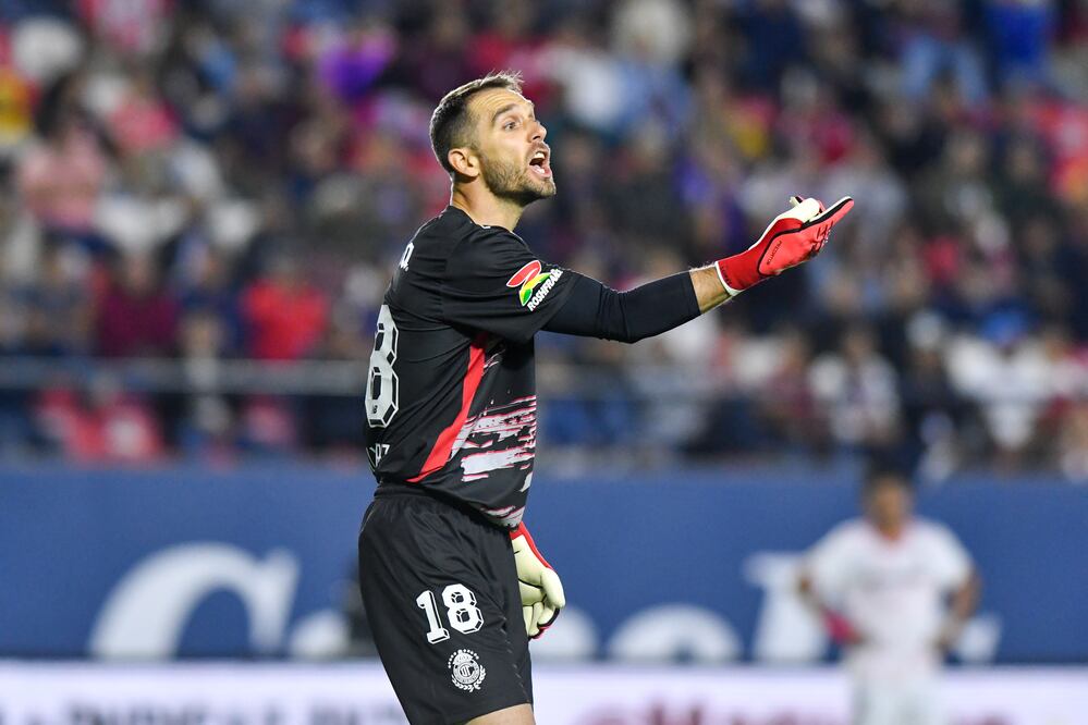 Pau López deja el Toluca y podría volver al Betis / Foto: Imago7