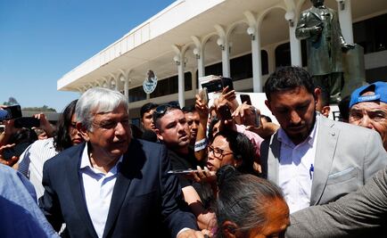 Beso que me dio AMLO no fue pedido ni esperado, dice reportera 