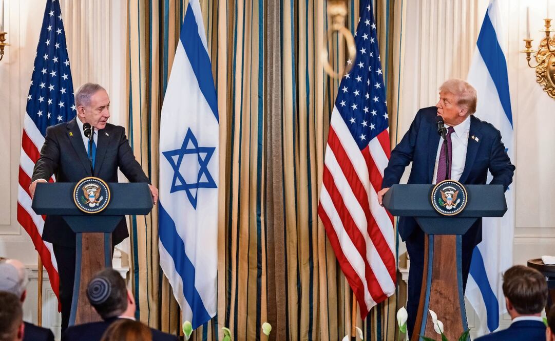 El primer ministro israelí, Benjamin Netanyahu, con el presidente estadounidense, Donald Trump, ayer en la Casa Blanca en Washington. Foto: Jim Lo Scalzo / EFE