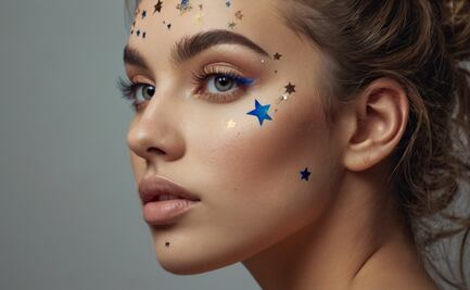 Pecas de glitter, la tendencia para brillar en la playa