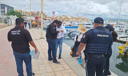 Refuerzan operativos para regular comercio informal en playas de Los Cabos