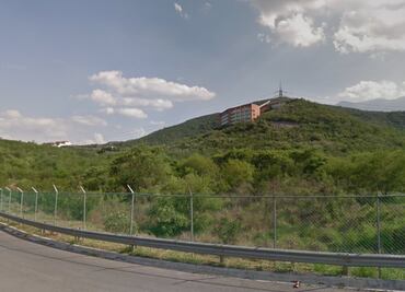 Hallan muerto a joven en PrepaTec de Valle Alto, Monterrey