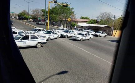 Bloqueos paralizan Tierra Caliente en Guerrero; exigen salida de Fiscalía de Guerrero