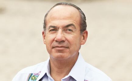 "¿A qué presidente le rinde informes Ebrard?", cuestiona Calderón en redes