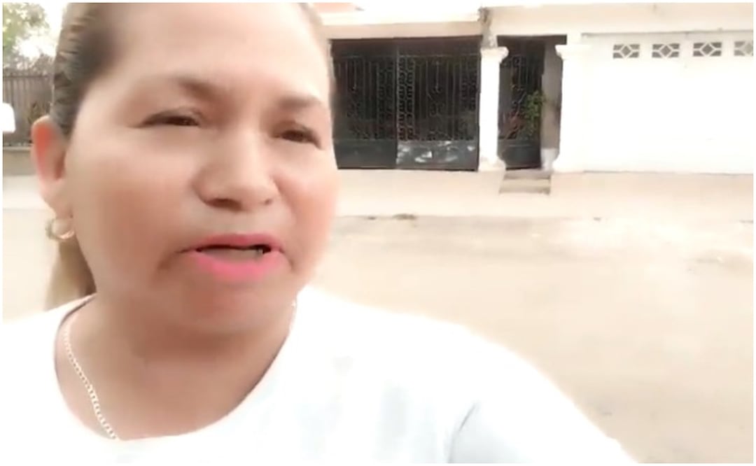"Después de tres días de búsqueda incansable y sin localizar a mi hijo, estoy afuera del domicilio de la persona que ayudó a que desapareciera" aseguró Ceci Flores a través de un video. Foto: captura de pantalla