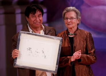 Traductor mexicano del maya recibe premio Italia Morayta