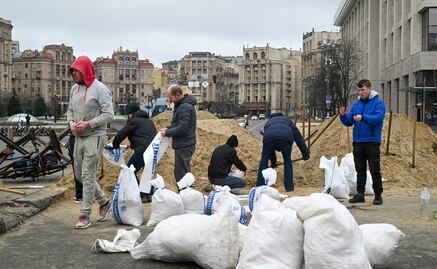 Ucrania llama a sus ciudadanos hacer una "guerra de guerrillas" contra las tropas rusas