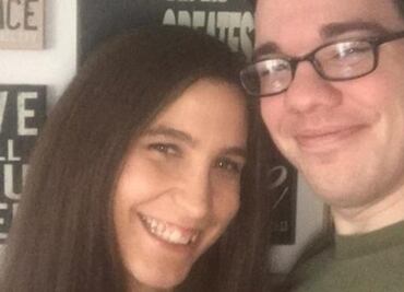 Mató a su esposa y con el seguro de vida se compró... una muñeca inflable en EU