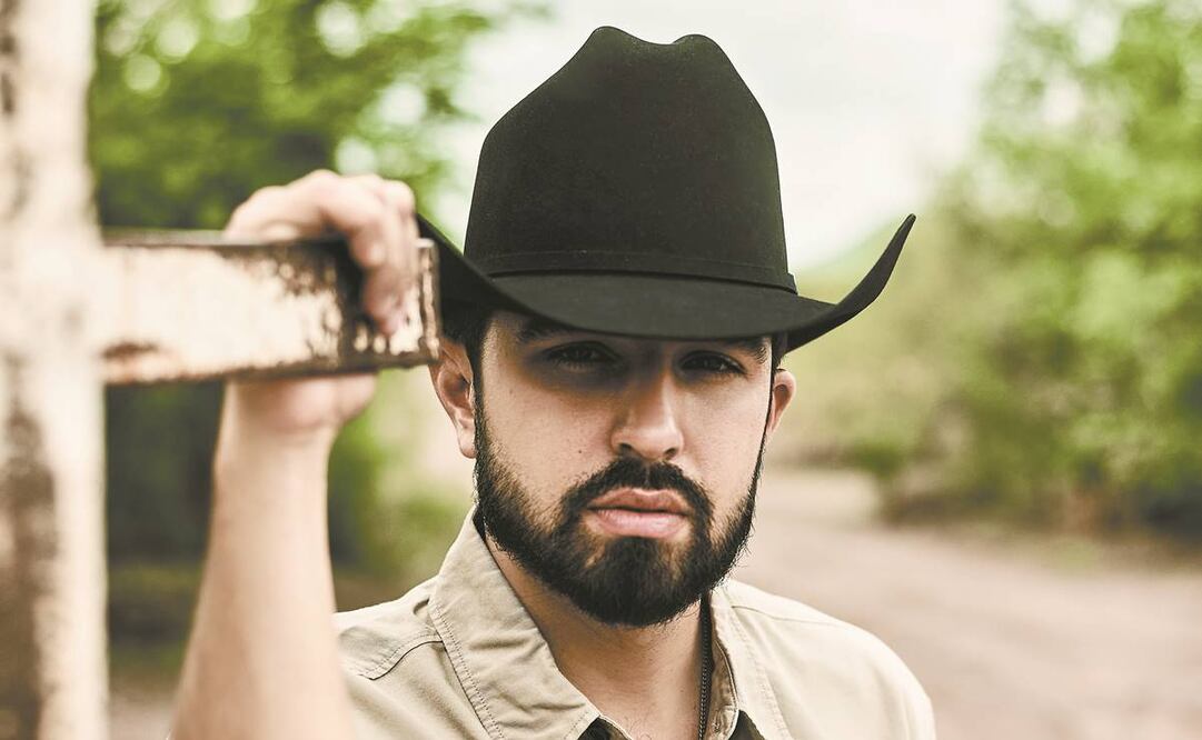 Es conocido por escribir para Banda los Recoditos, Julión Álvarez y La Arrolladora banda el Limón. Foto: Sony Music.