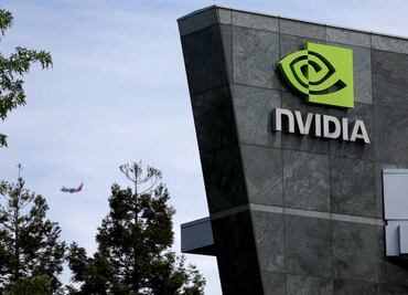 Nvidia superara los 5 billones de dólares de capitalización bursátil; es la primera empresa en lograrlo