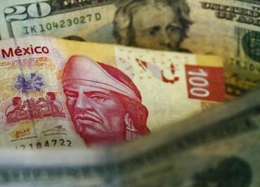 Weak Mexican peso stokes price pressure, shakes up central bank
