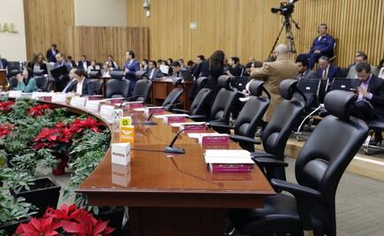  Protestan partidos en el INE por posible recorte de personal