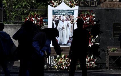 Rezan en la Basílica de Guadalupe por el Papa Francisco; piden oraciones por su estado de salud