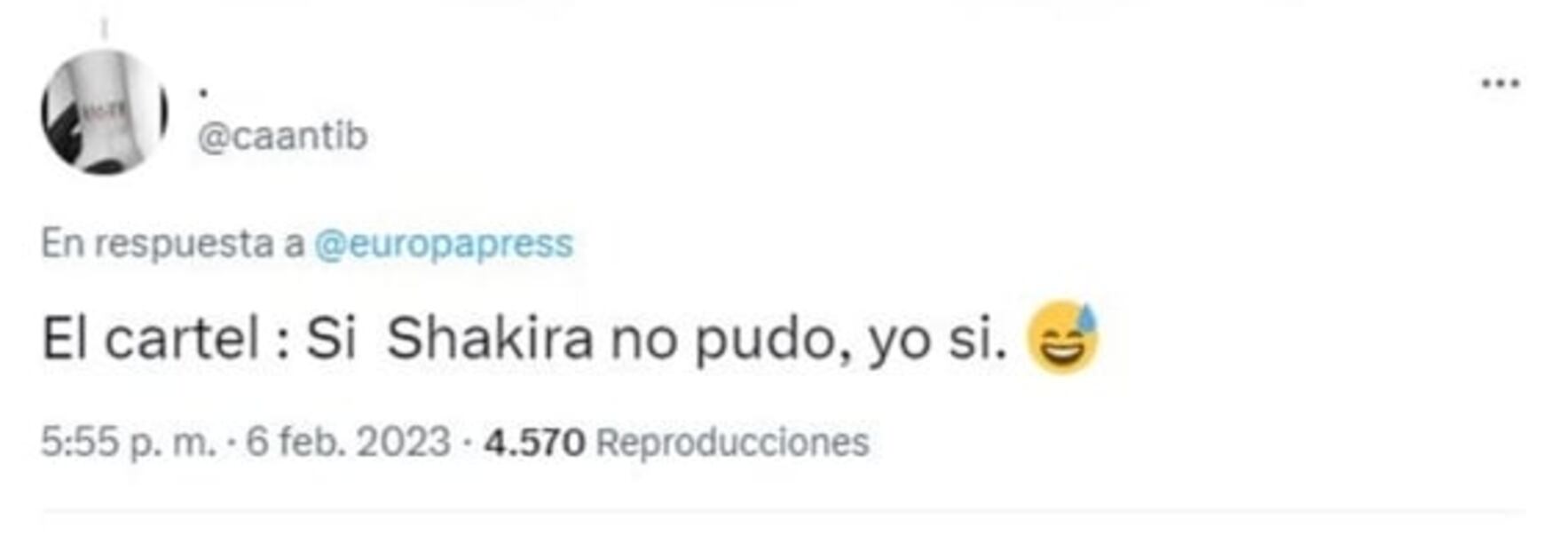 VIDEO: Clara Chía se llevó tremendo golpe al pasear de la mano de Piqué, ¿karma?