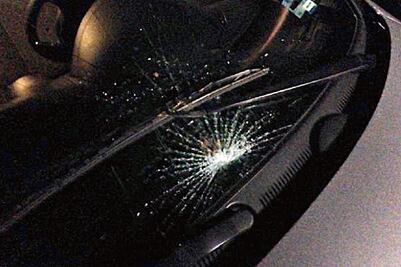 Apedrean a automovilistas en Tres Marías; 32 afectados