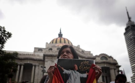 Bellas Artes recibe a Juan Gabriel por última vez