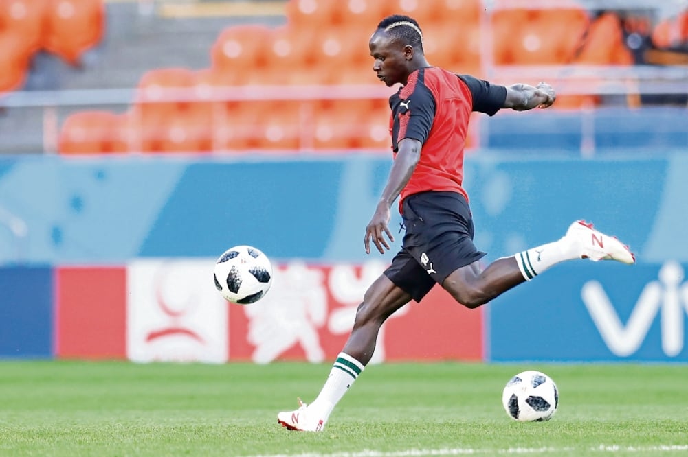 Sadio se emociona con lo mostrado por su equipo, que ganó a Polonia. (ANDREW COULDRIDGE. REUTERS)