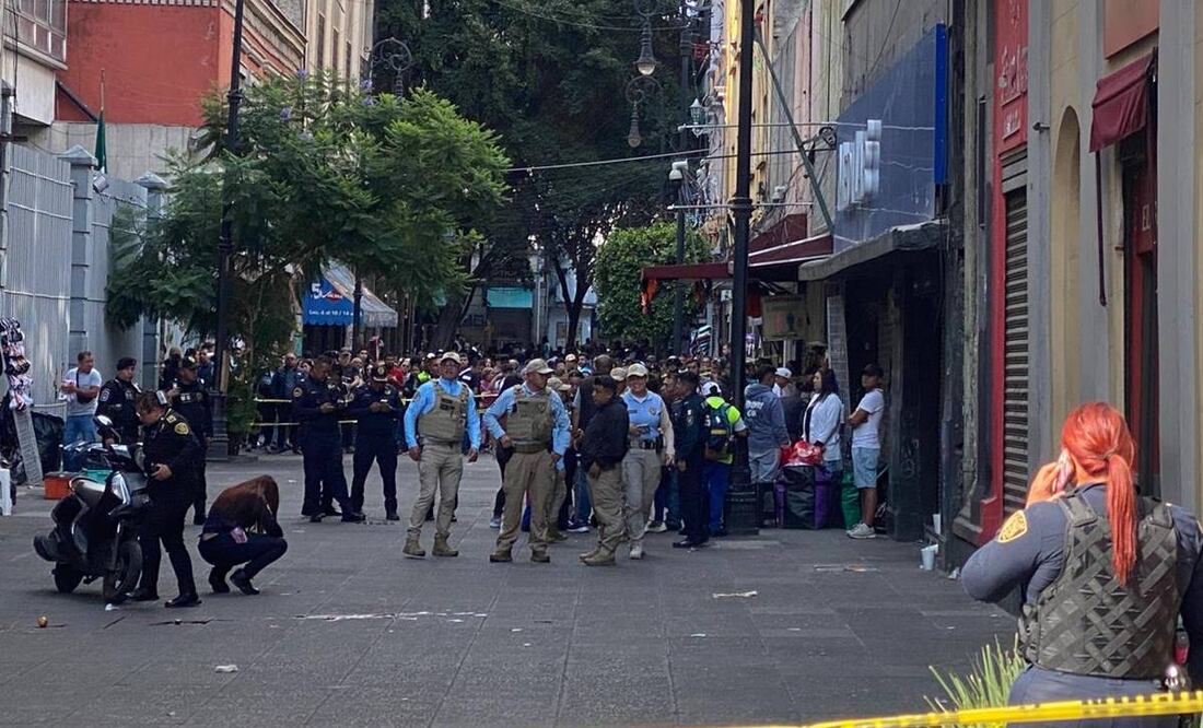 Policías de Ciudad de México atendieron el llamado de emergencia sobre una balacera en calles del Centro Histórico en la que resultó herida Diana Sánchez Barrios, líderesa de comerciantes. / Foto: Valente Rosas EL UNIVERSAL
