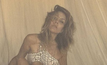 Fey deja ver su lencería