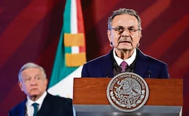 ¡Plata, plata! Octavio Romero Oropeza es un funcionario de altos ingresos y propiedades