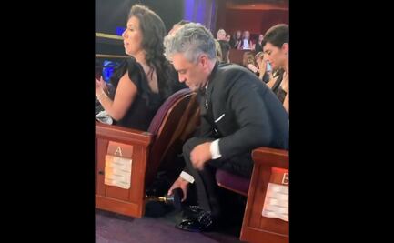 Taika Waititi deja su premio Oscar en el piso