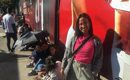 Fans de RBD acampan bajo el sol en Guadalajara para conseguir los boletos de su concierto 