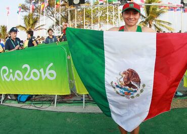 Vidal Soberón felicita a Lupita González por su triunfo en Río 2016