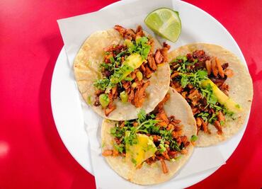 Platillos mexicanos que en realidad son de origen extranjero