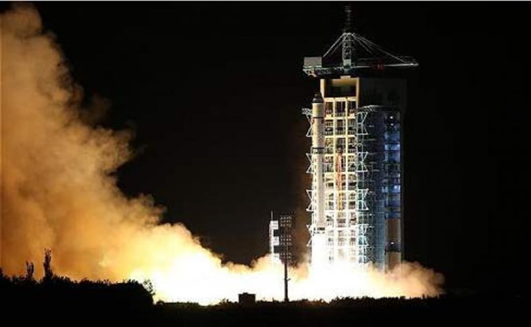 Colocar un satélite de 200 kilos en una órbita solar a 700 kilómetros sobre la Tierra pasaría a tardar 12 horas. (FOTO: tomada de xinhuanet.com) 