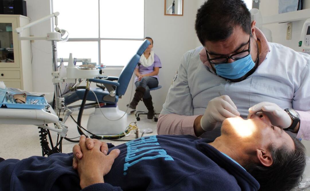 Protestan por maltrato en centro de salud