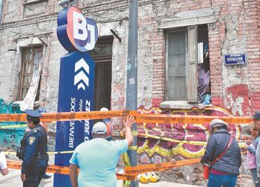 Mueren dos en derrumbe en Benito Juárez