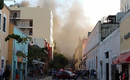 Reportan incendio en teatro José Peón Contreras en Mérida, Yucatán 