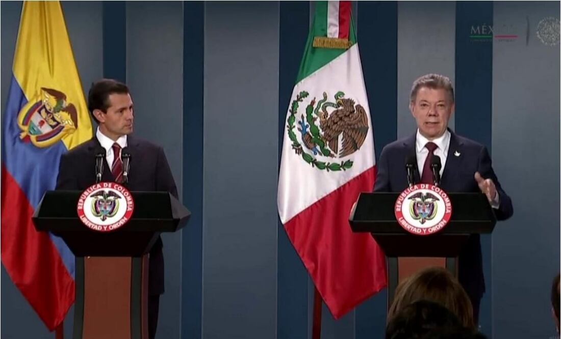 Peña Nieto personally congratulates Santos for Nobel Peace Prize