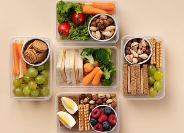 ¿Es peligroso comer en tuppers de plástico?