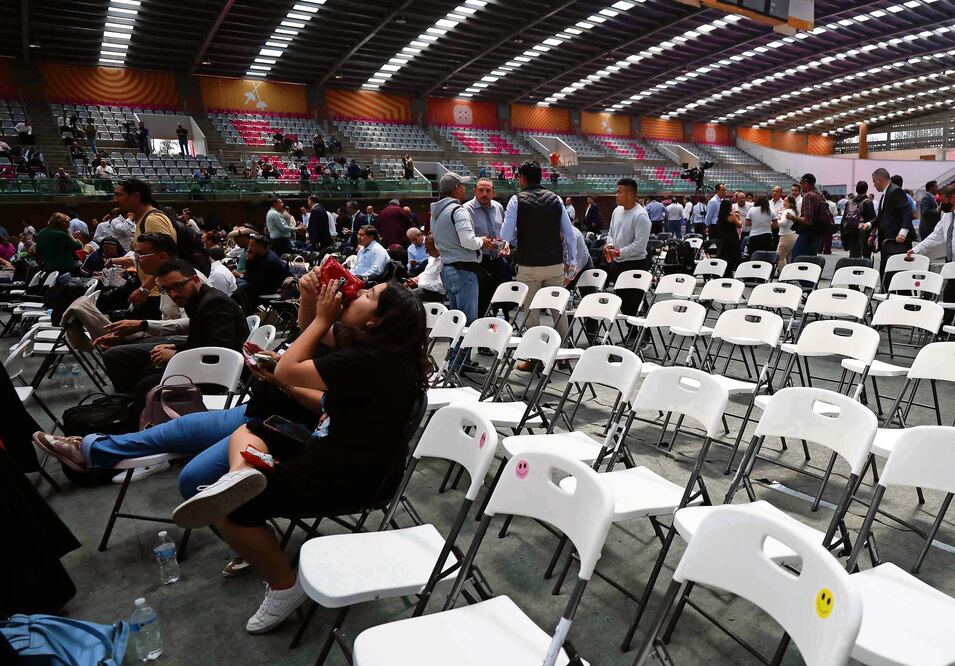 Varios diputados fueron suplantados durante la discusión del dictamen el martes, denunció MC. Foto: de Diego Simón. El Universal